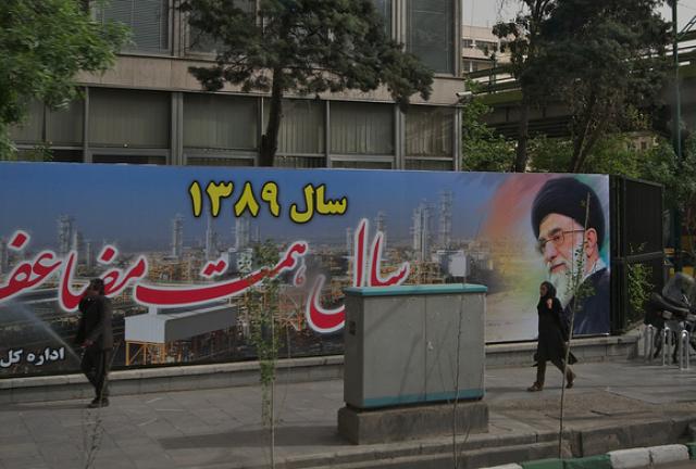 (Source" A.Davey/flickr)