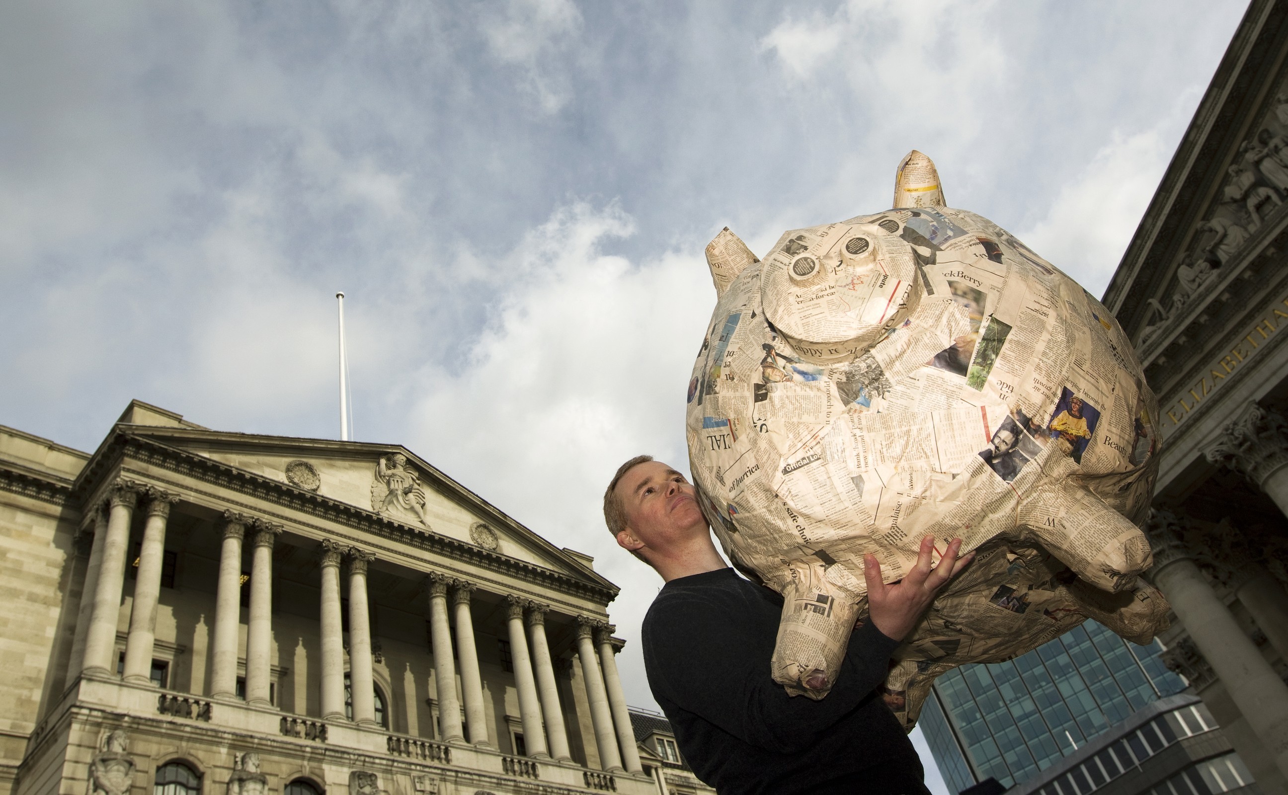 papier-mache-piggy-bank-outside-bank-of-england