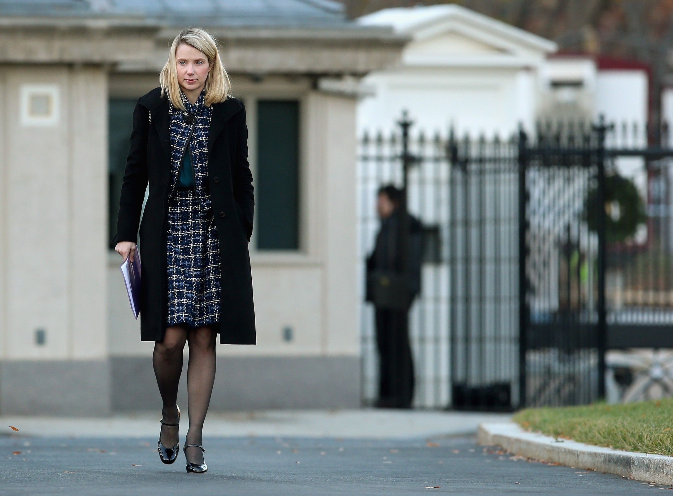 Yahoo! President and CEO Marissa Mayer arrives at the White House for a meeting with President Barack Obama and other business leaders November 28, 2024 in Washington, DC.