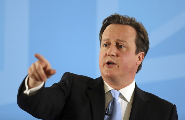 Britain's Prime Minister David Cameron delivers a speech on immigration in Ipswich March 25, 2013. REUTERS/Chris Radburn/POOL