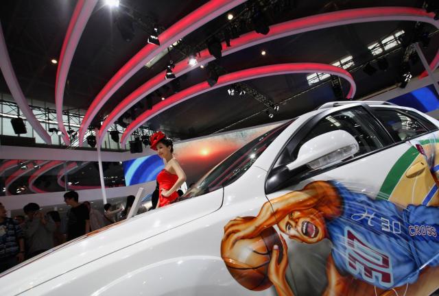 A Dongfeng H30 Cross car seen at the 2012 Beijing International Automotive Exhibition, April 29, 2024 .