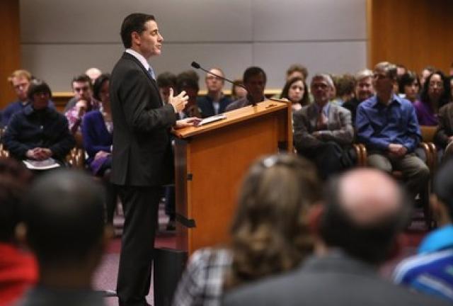 FCC Chairman Julius Genachowski Announces His Resignation FCC Chairman Julius Genachowski Announces His Resignation