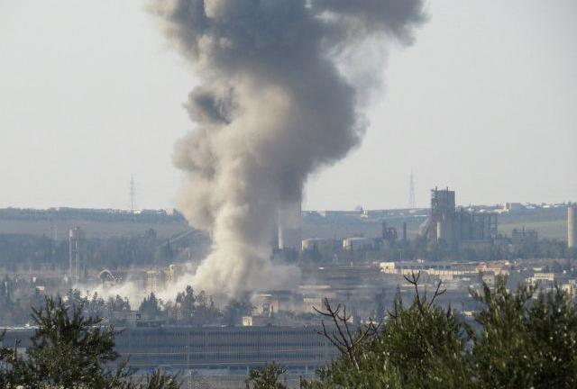 Syrian forces have broken a year-long rebel siege of a prison in the northern city of Aleppo, reports say.